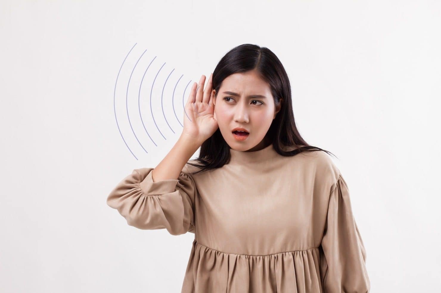 front-view-woman-experiencing-he front-view-woman-experiencing-he